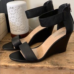 Le Chateau Black Leather Strap Wedge Heels